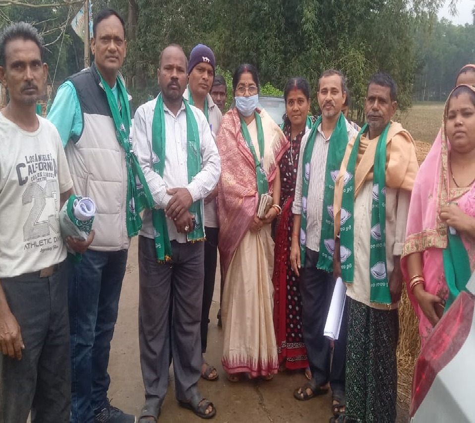 କେନ୍ଦ୍ରାପଡ଼ାରେ ଜମୁଛି ନିର୍ବାଚନ ପ୍ରଚାର, ଜିଲ୍ଲା ପରିଷଦ ପ୍ରାର୍ଥିନୀ ଗୀତାଞ୍ଜଳିଙ୍କ ଜୋରଦାର ପ୍ରଚାର