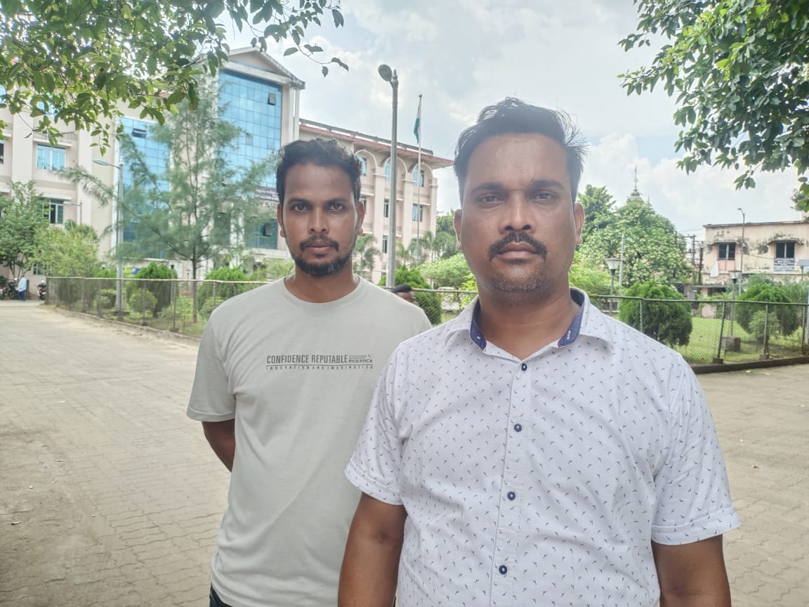 ତୁରଙ୍ଗ ପଞ୍ଚାୟତର ଗୋଚର ଜମିକୁ ବେଇଆଇନ ଭାବେ ଖୋଳା ଯାଉଥିବା ନେଇ ଜିଲ୍ଲାପାଳଙ୍କୁ ଅଭିଯୋଗ କଲେ ସରପଞ୍ଚ