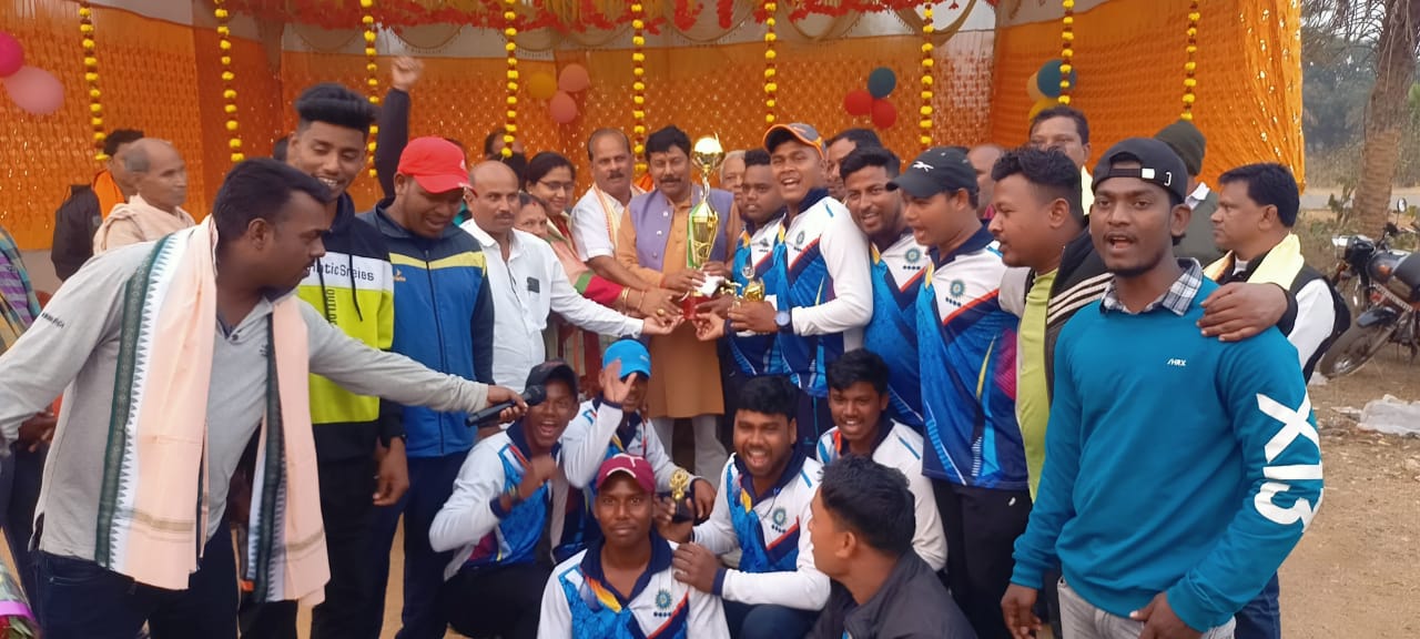 Angul News: କୁମର ଦାସ ମେମୋରିଆଲ କ୍ରିକେଟ ଟୁର୍ନାମେଣ୍ଟ: ଗୋପାଳପ୍ରସାଦ ଚମ୍ପିୟାନ