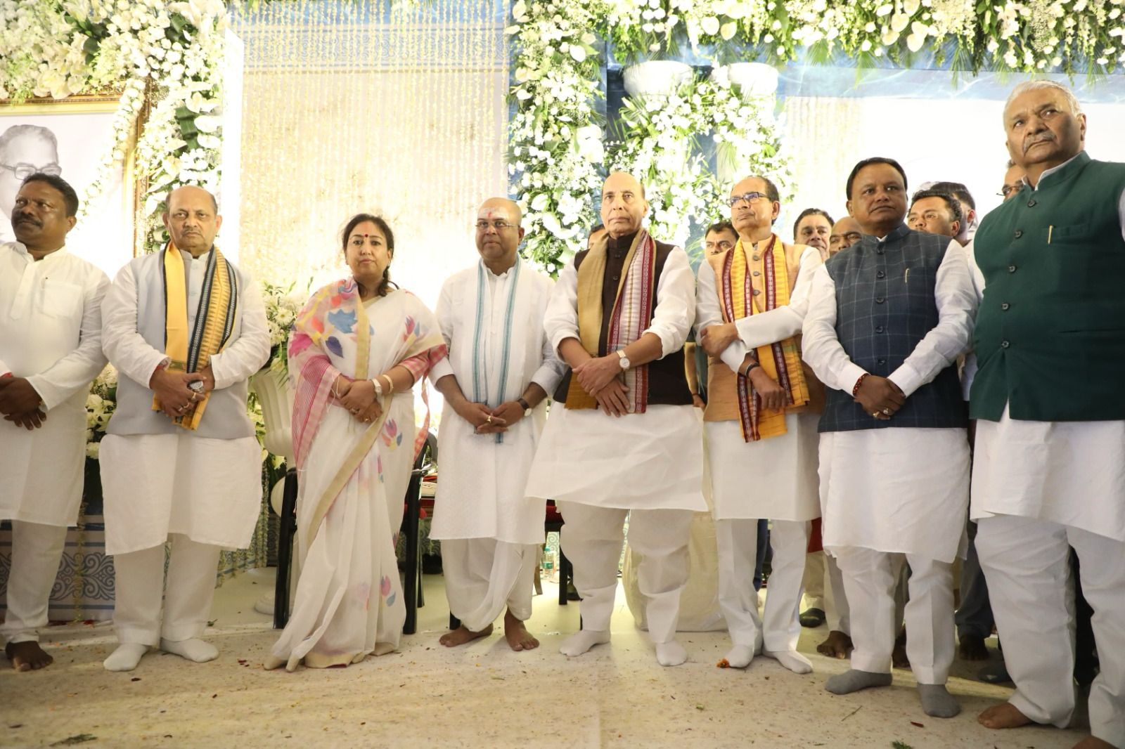 ଏକାଦଶାହ ରେ ଡ଼ଃ ପ୍ରଧାନ ଙ୍କୁ ଶ୍ରଦ୍ଧାଞ୍ଜଳି ଦେଲେ କେନ୍ଦ୍ର ପ୍ରତିରକ୍ଷା ମନ୍ତ୍ରୀ ରାଜନାଥ ସିଂହ, ମୁଖ୍ୟମନ୍ତ୍ରୀ ମୋହନ ମାଝି କେନ୍ଦ୍ରମନ୍ତ୍ରୀ ଶିବରାଜ ସିଂହ ଚୌହାନଙ୍କ ସମେତ ବହୁ ମନ୍ତ୍ରୀ, ସାଂସଦ ଓ ବିଧାୟକ