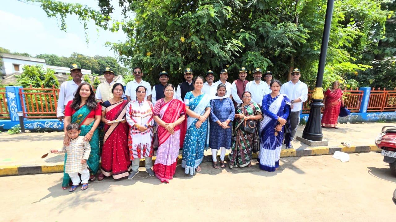 ଯବାନ ମାନଙ୍କ ସୁରକ୍ଷା କାମନା କରି ରାକ୍ଷୀ ବାନ୍ଧିଲା ବିଜେପି ମହିଳାମୋର୍ଚ୍ଚା