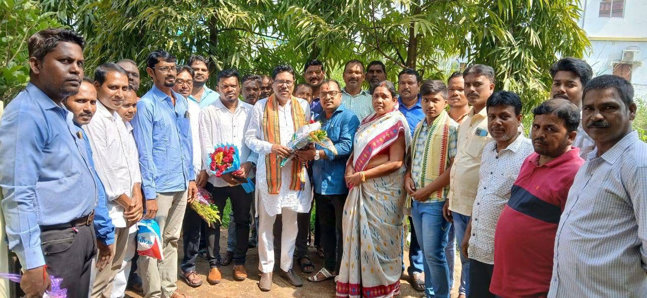 ବିଜେପି ରାଜ୍ୟ ସମ୍ପାଦକ କାଳନ୍ଦି ସାମଲଙ୍କୁ ସମ୍ବର୍ଦ୍ଧନା